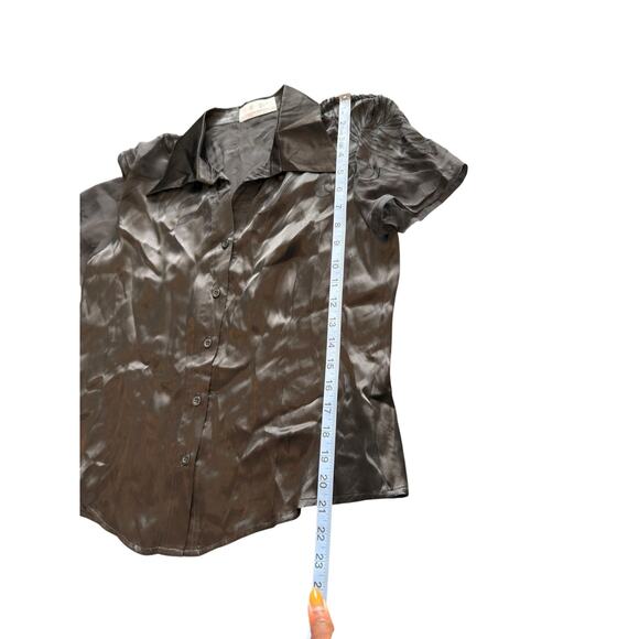 Black Basic Dressy Vamp Silk Short Sleeve Collared Button Up Blouse Large - Picture 10 of 10